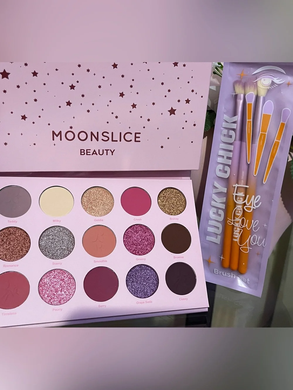 N/A eyeshadow palette
